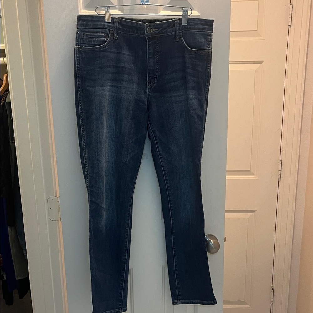 Kut from the Kloth Dark Wash Straight Leg Jeans